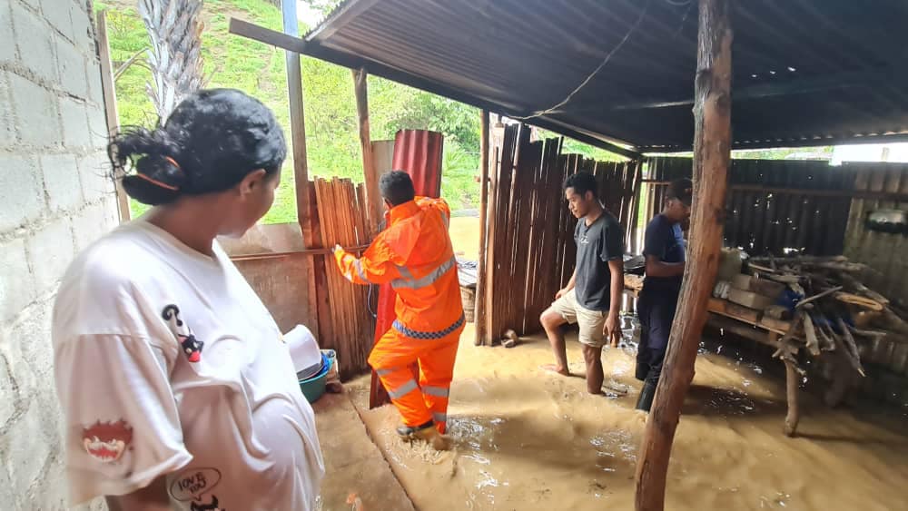 Corpo Bombeiros APC Manatuto halo Intervensaun ba Inundasaun iha Manatuto