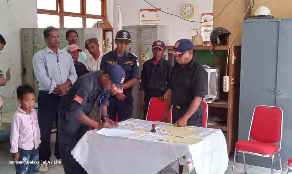 Komadante Apc Aileu Ho Komadante (DNB) No Xefi Departamentu DNGRD Xefi Rekursu Sesante Entrega Servisu Ba Estrutura APC Foun