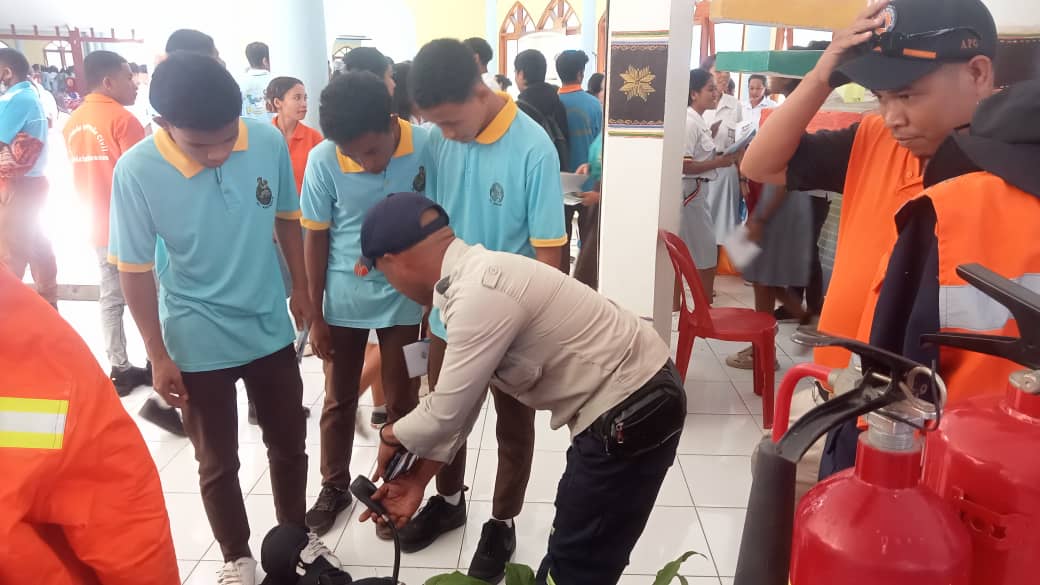 APC MUNISÍPIU BAUCAU PARTISIPA FEIRA KARREIRA NO EDUKASAUN